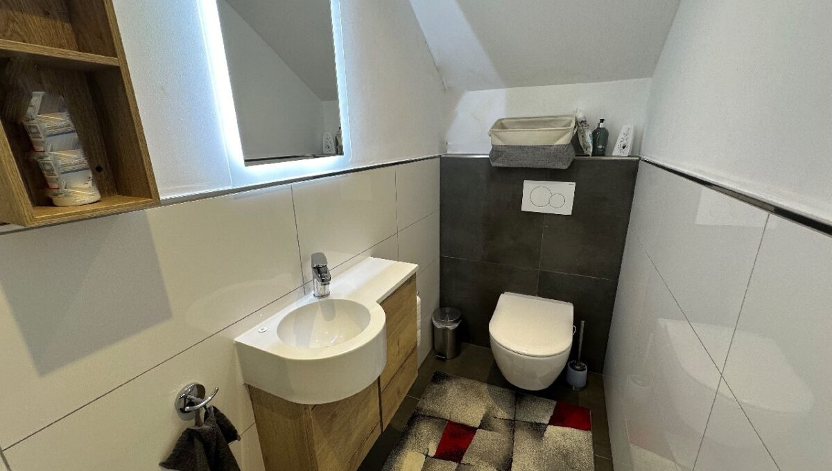 Gäste-WC Dachgeschoss