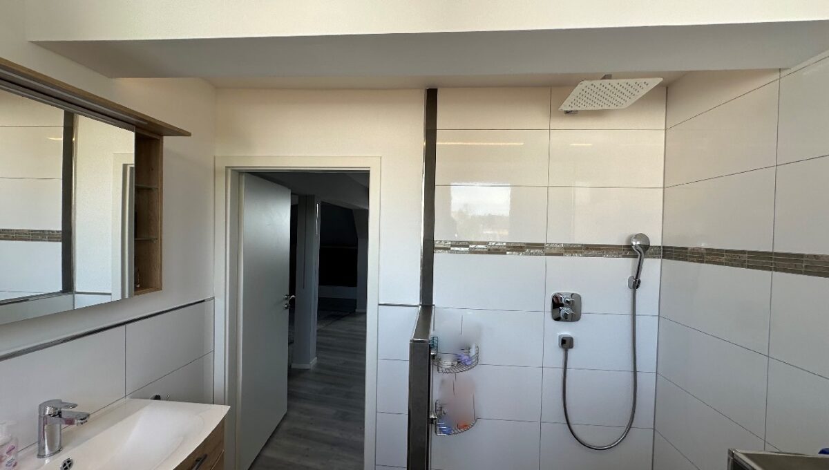 Begehbare Dusche Dachgeschoss