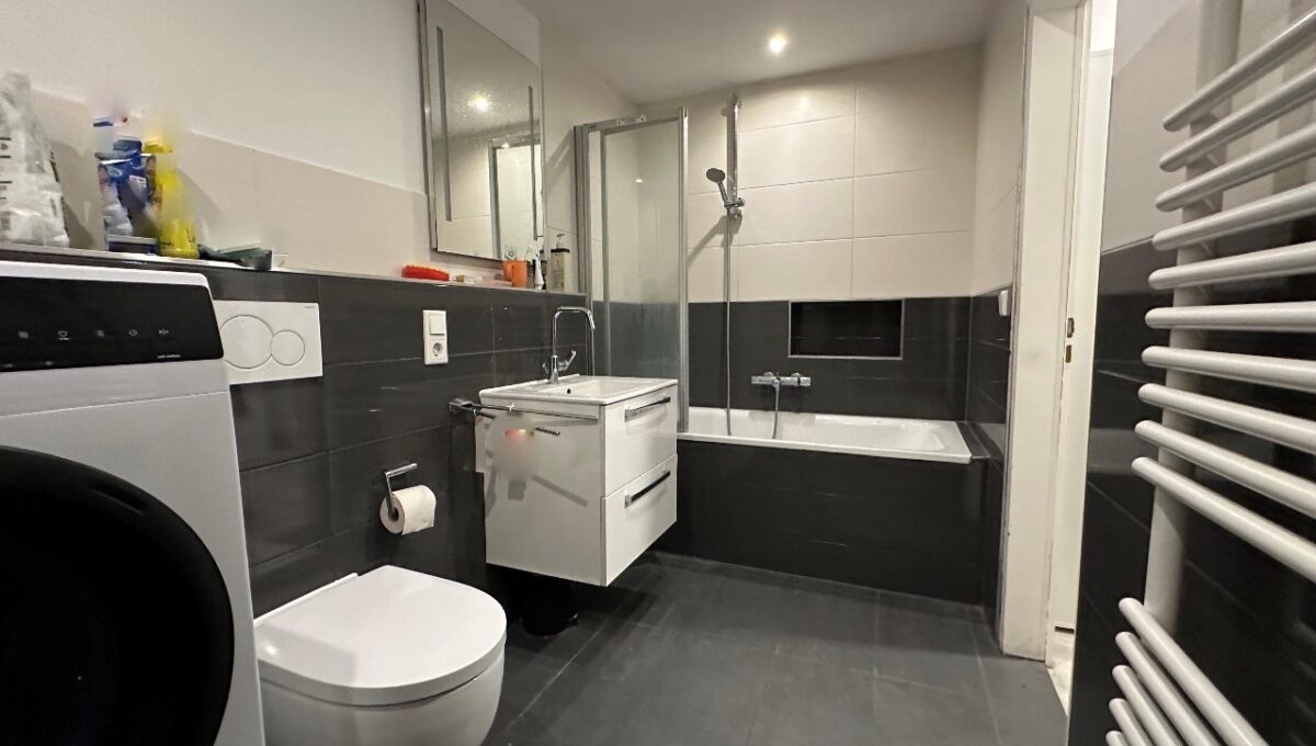 Badezimmer 2.OG hinten