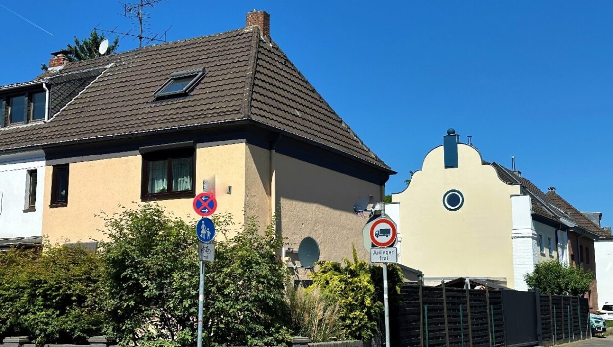 Straßenansicht